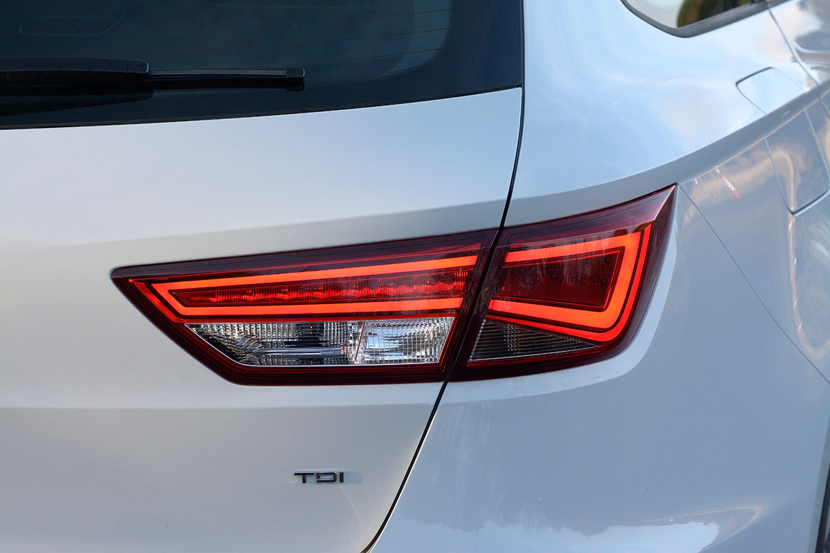 Seat Leon ST rear light