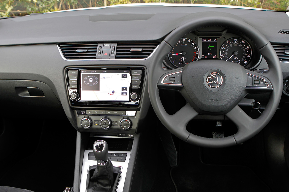 Skoda Octavia 2.0 TDI interior