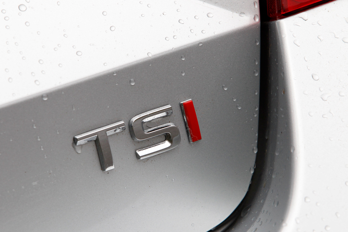 Skoda Octavia 1.4 TSI SE badge