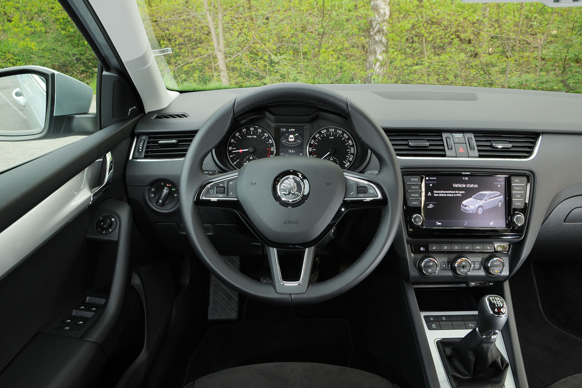 Skoda Octavia Estate 4x4 interior