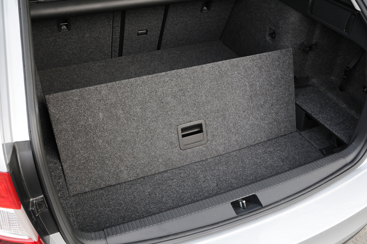 Skoda Octavia Estate 4x4 boot detail