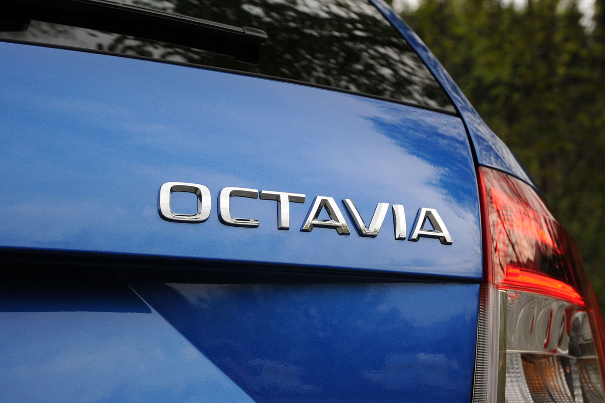 Skoda Octavia Estate badge