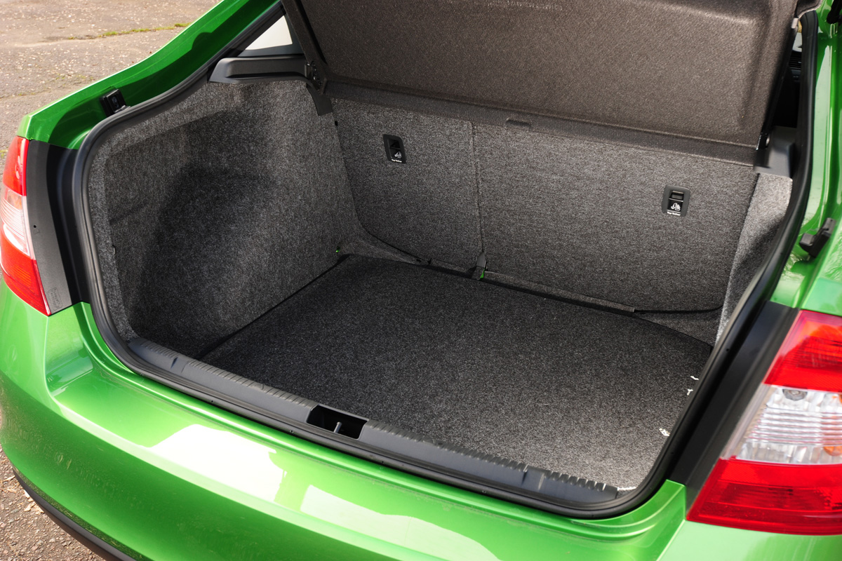 Skoda Rapid 1.2 TSI SE boot