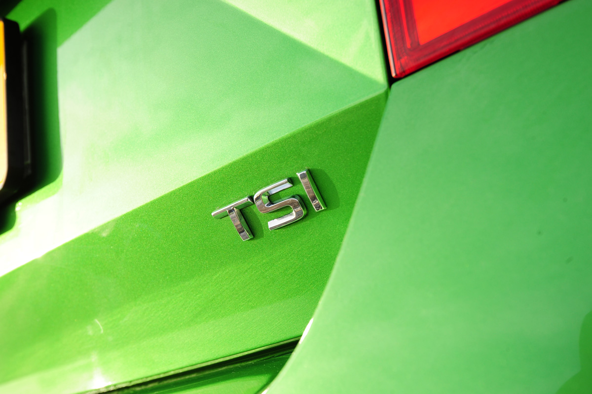 Skoda Rapid 1.2 TSI SE badge