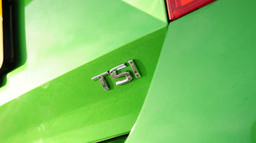 Skoda Rapid 1.2 TSI SE badge