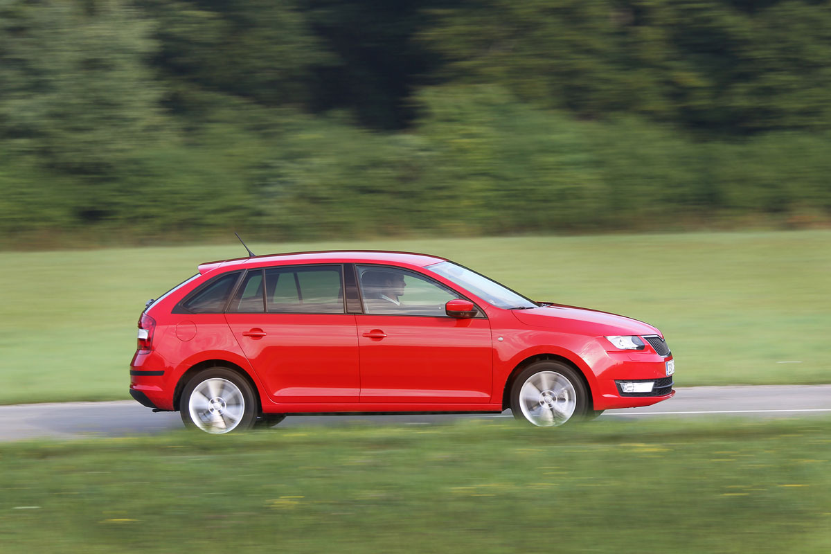 Skoda Rapid Spaceback profile