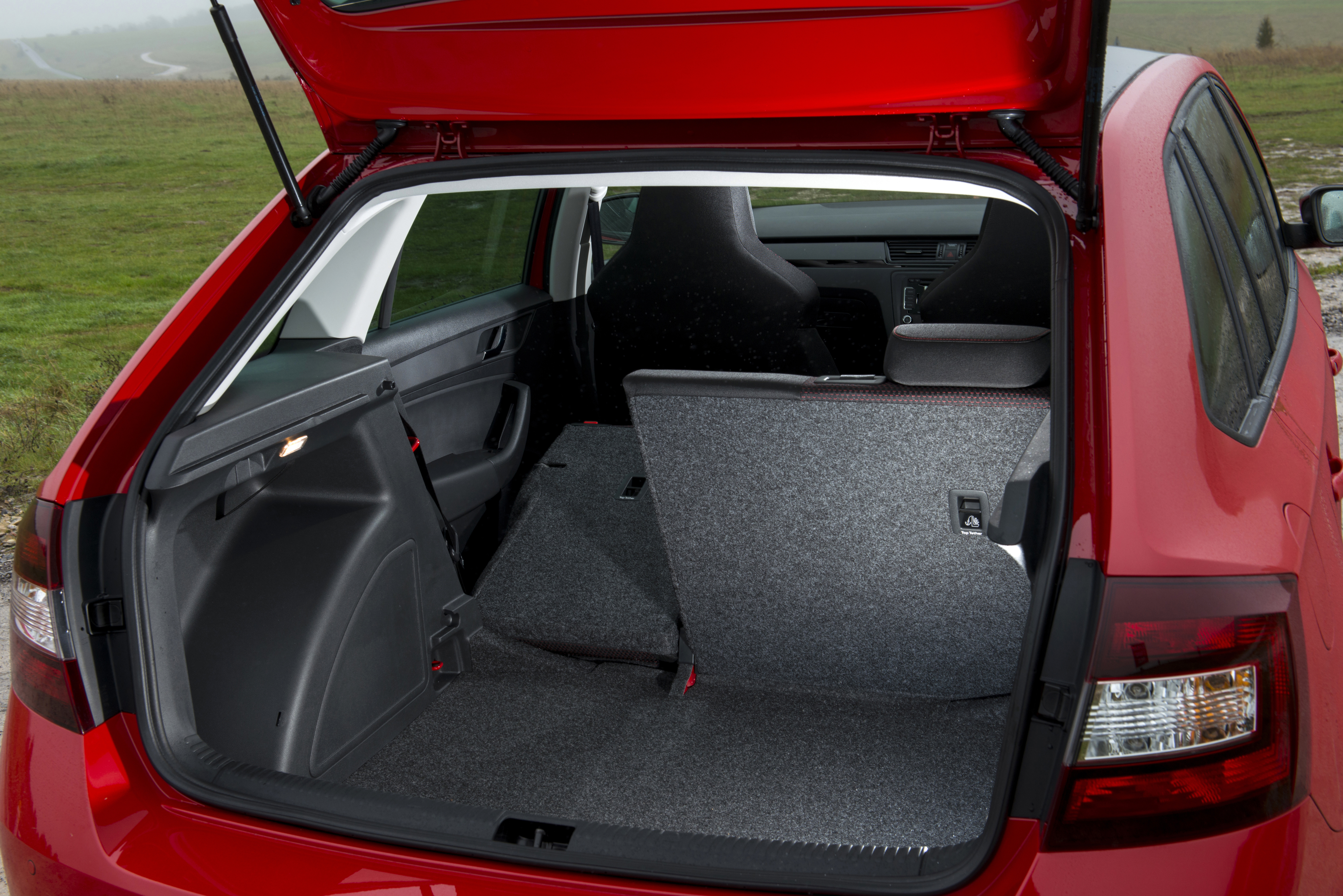 Skoda Rapid Spaceback boot - seat down