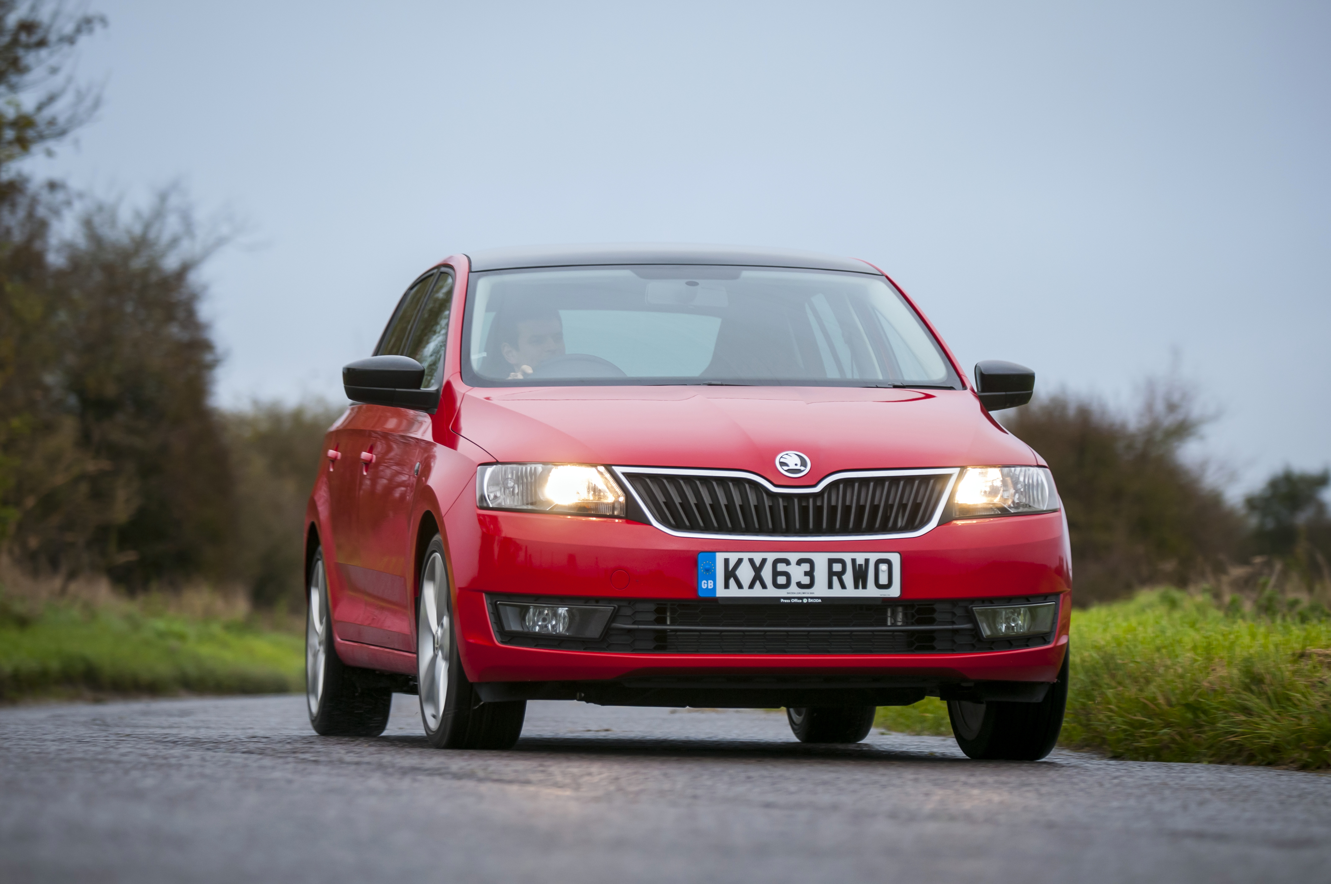 Skoda Rapid Spaceback front action
