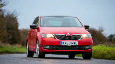 Skoda Rapid Spaceback front action