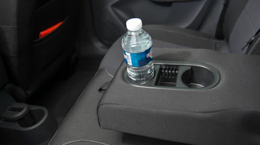 Skoda Rapid Spaceback rear seat rest