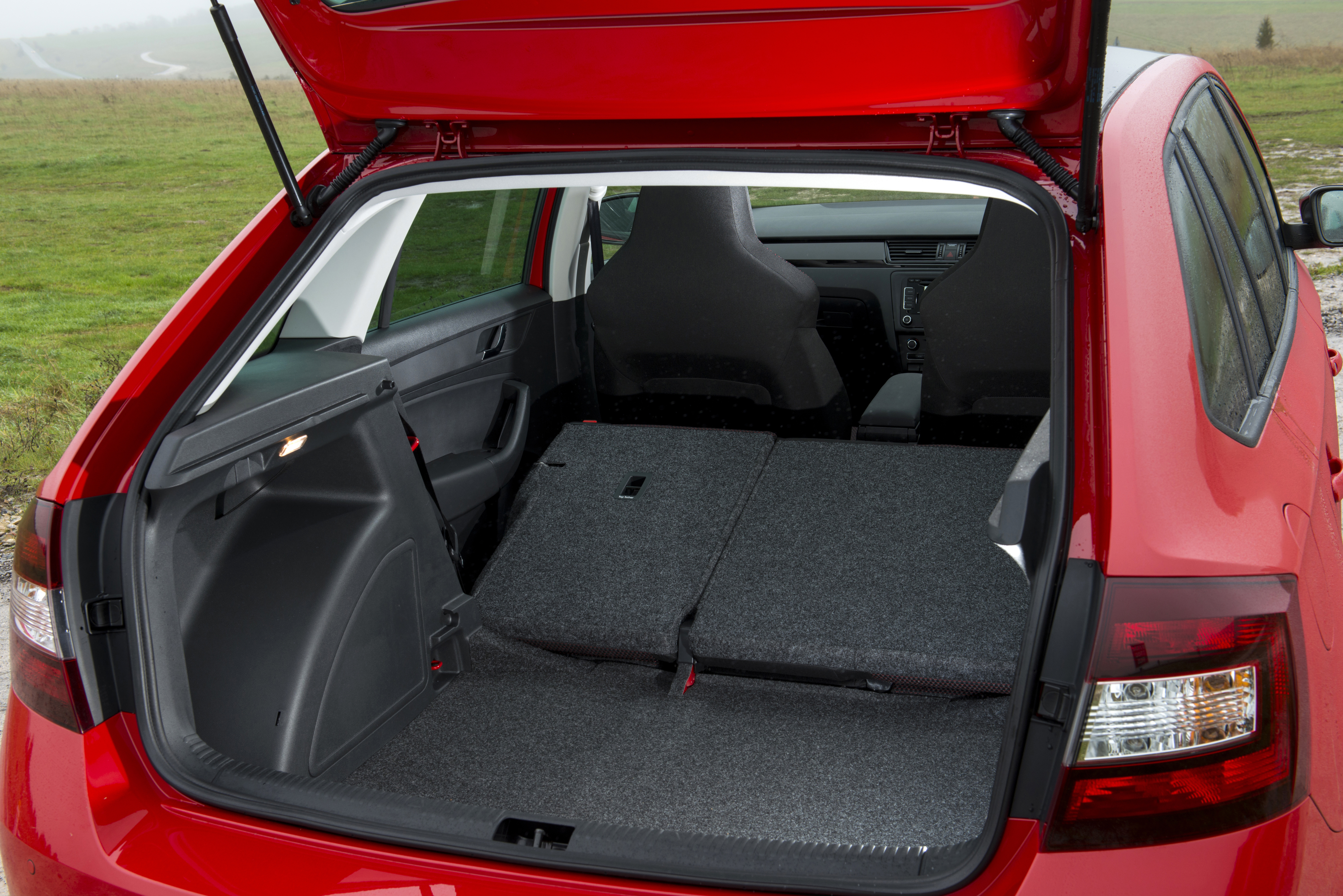 Skoda Rapid Spaceback boot - seats down
