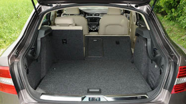 Skoda Superb 2.0 TDI boot