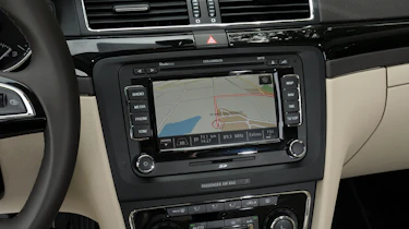 Skoda Superb 2.0 TDI sat-nav