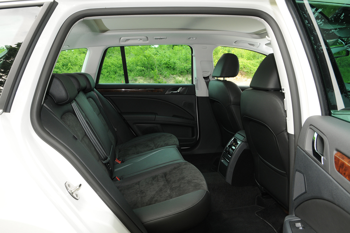 Skoda Superb Estate rear seats