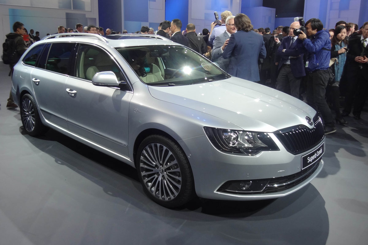 Skoda Superb Mk2 - used saloon front