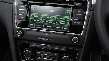 Skoda Superb Outdoor centre console