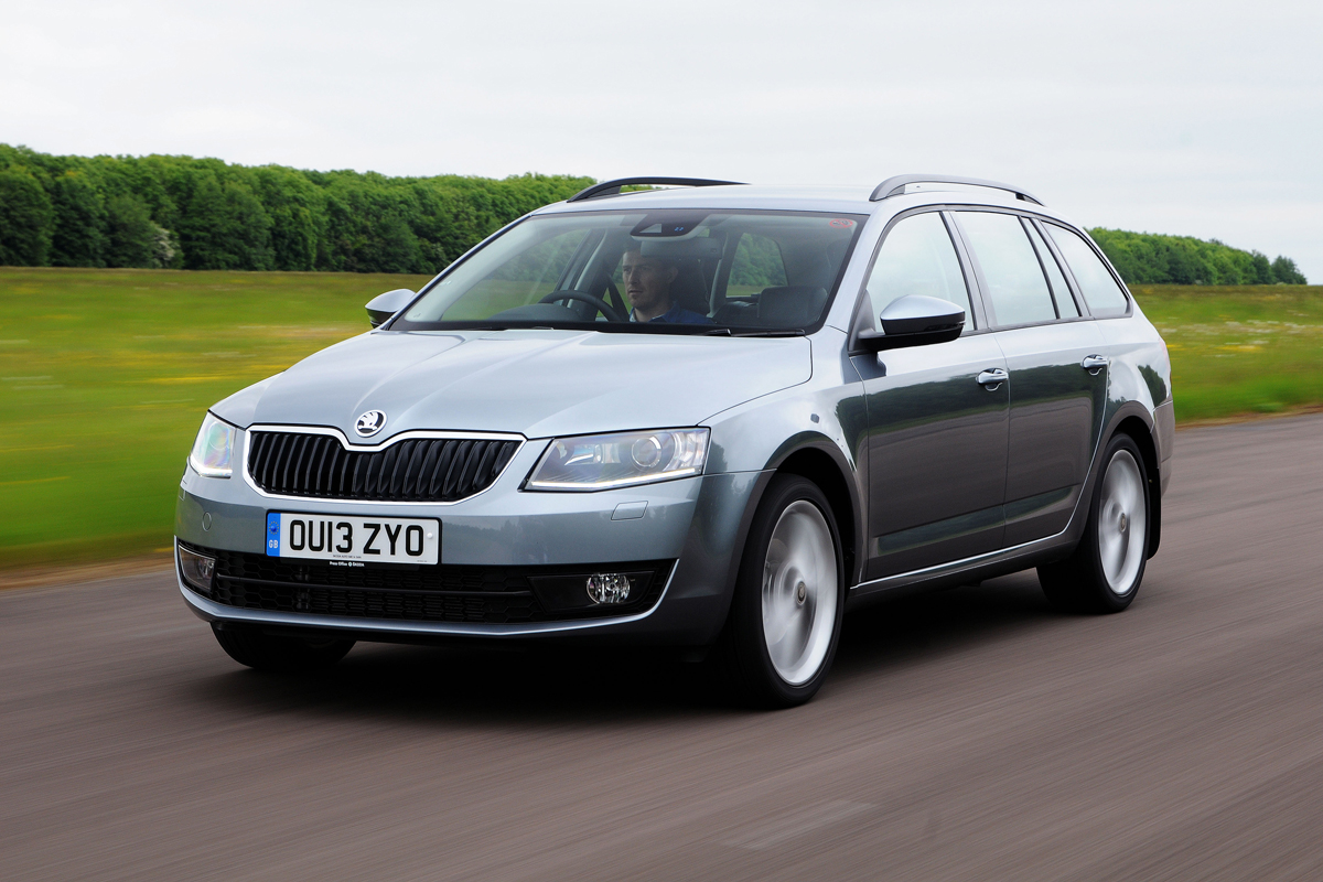 Skoda Octavia Estate 1.6 TDI front action