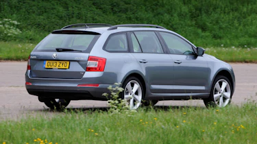 Skoda Octavia Estate 1.6 TDI rear action