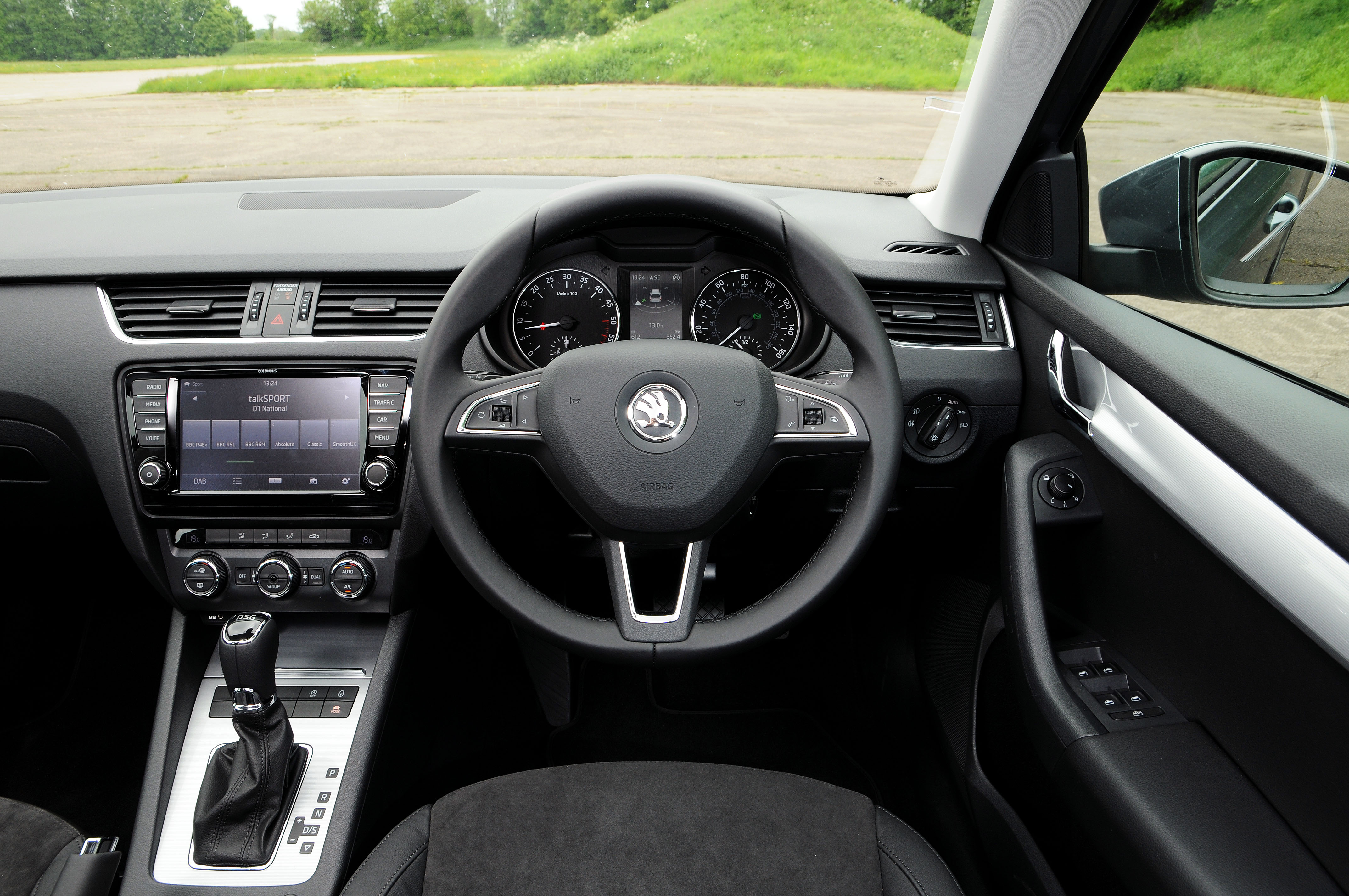 Skoda Octavia Estate 1.6 TDI interior