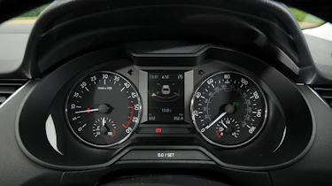 Skoda Octavia Estate 1.6 TDI dials