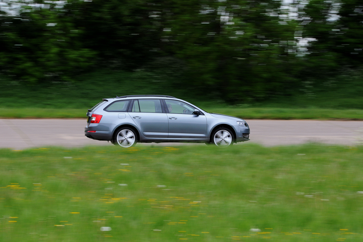 Skoda Octavia Estate 1.6 TDI profile