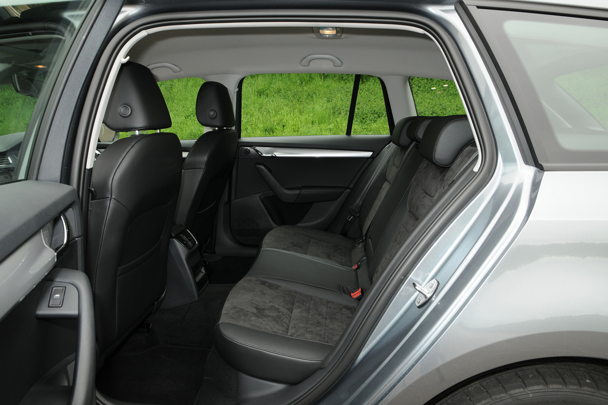 Skoda Octavia Estate 1.6 TDI rear seats