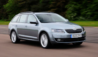 Skoda Octavia Estate 1.6 TDI front action