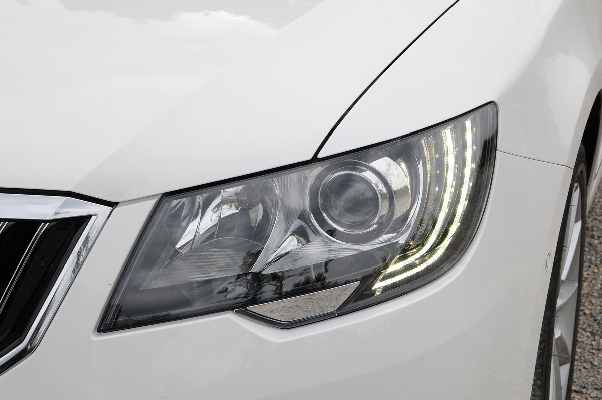 Skoda Superb Estate 1.6 TDI GreenLine light cluster