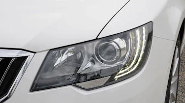 Skoda Superb Estate 1.6 TDI GreenLine light cluster