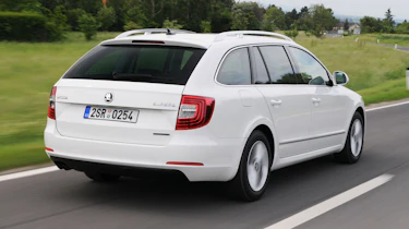 Skoda Superb Estate 1.6 TDI GreenLine rear action