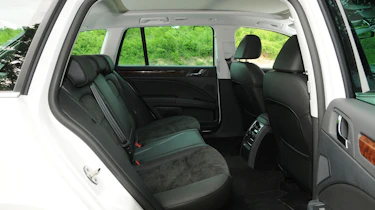 Skoda Superb Estate 1.6 TDI GreenLine interior