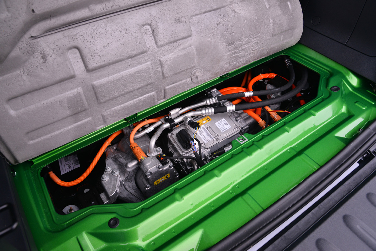 Smart ForTwo Electric Drive under the bonnet