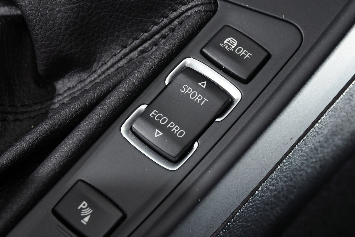 BMW 116d ED button detail