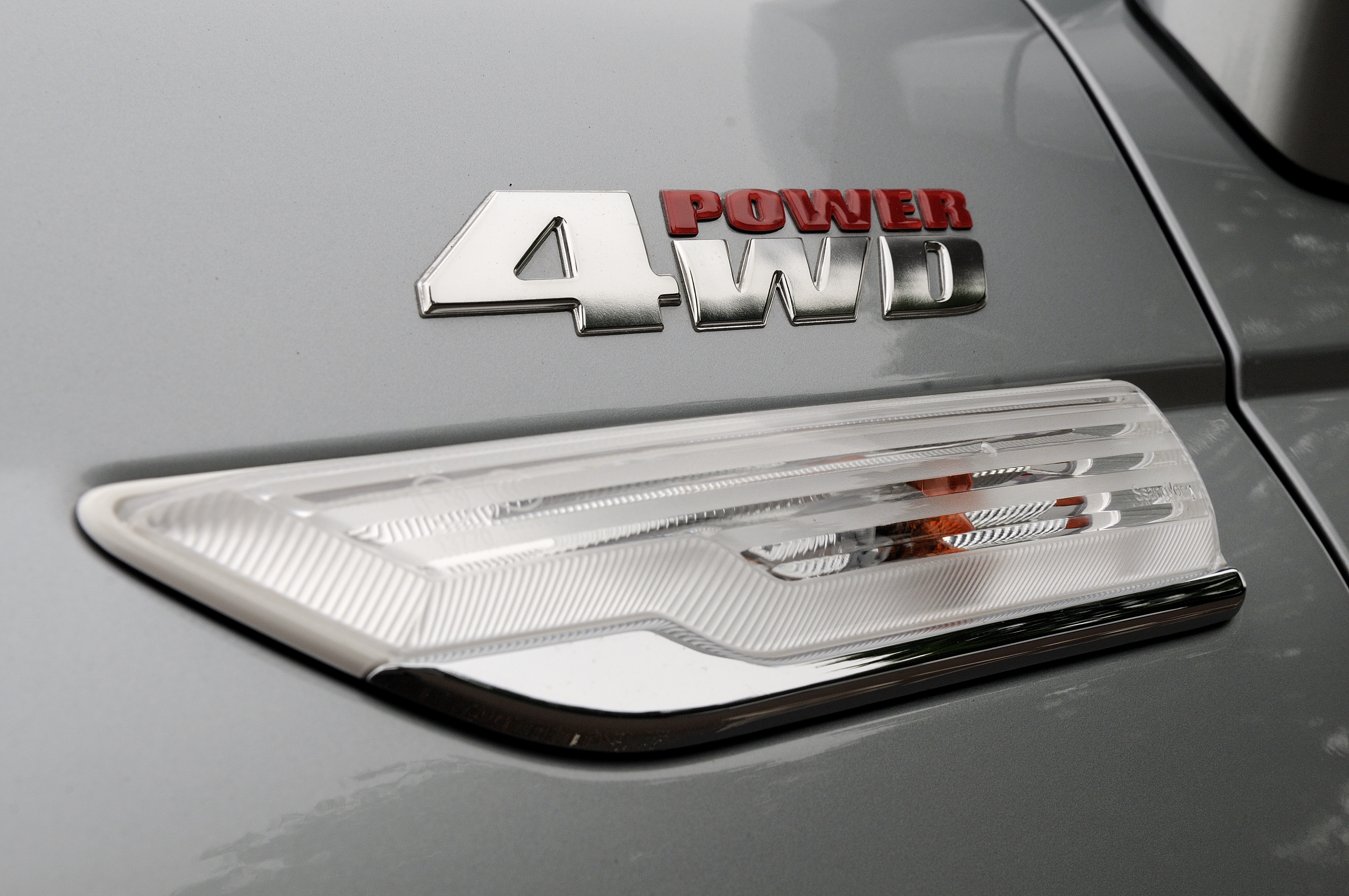 SsangYong Turismo badge