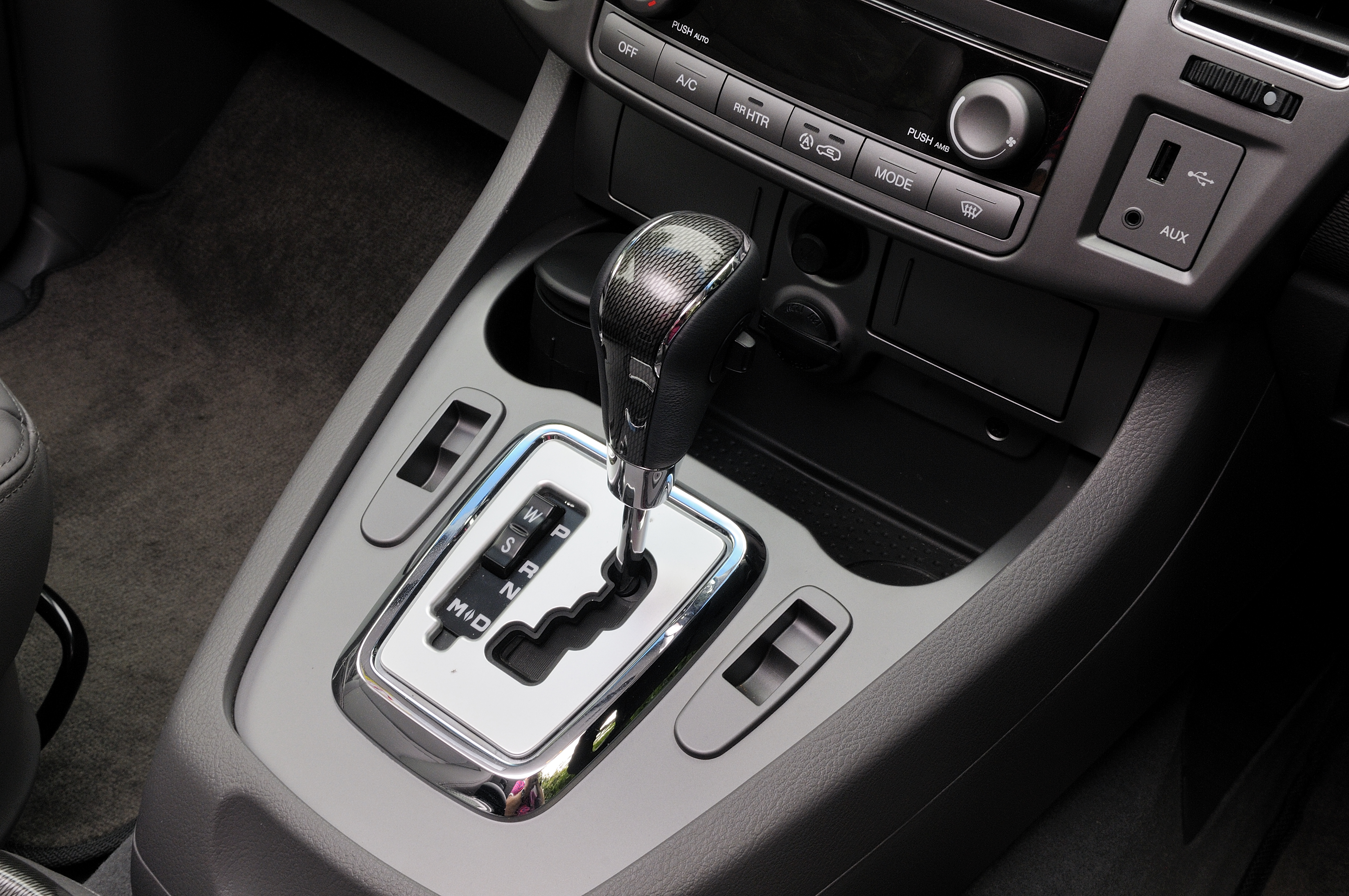 SsangYong Turismo gear stick