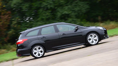 Ford Focus ST panning