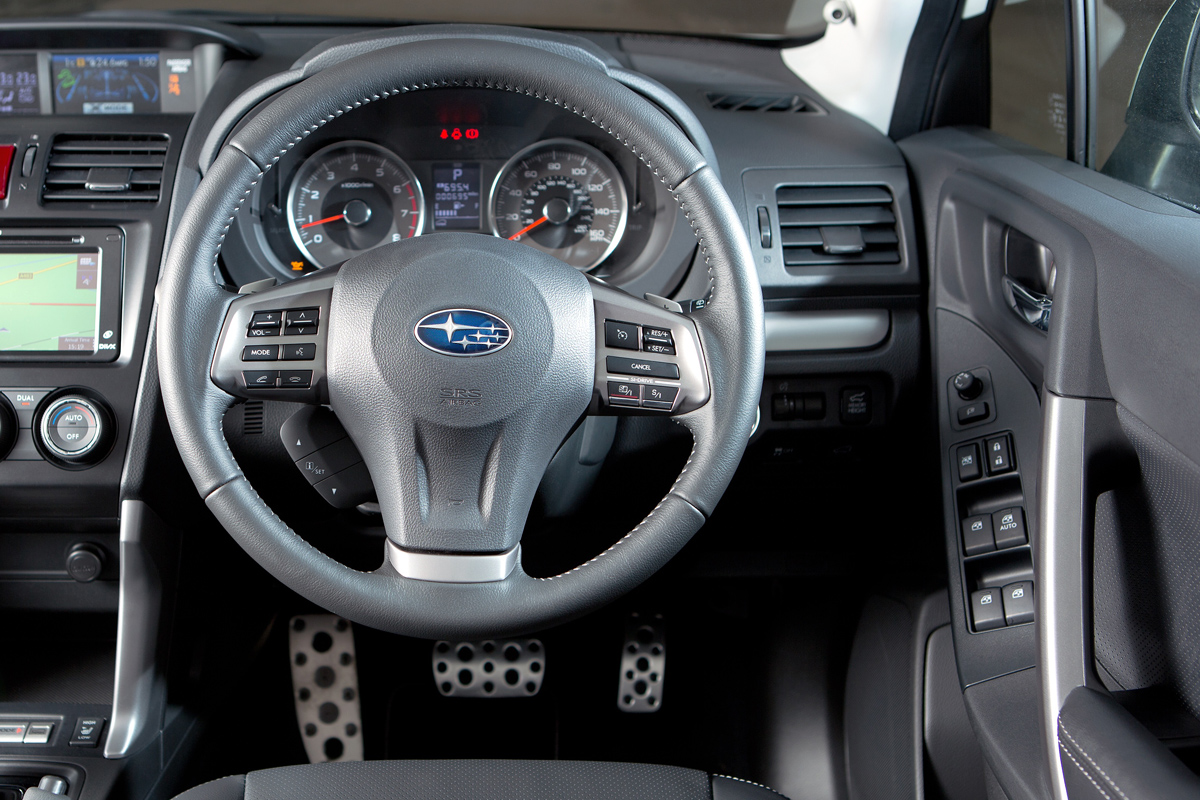 Subaru Forester 2.0D XC interior