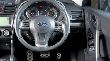Subaru Forester 2.0D XC interior