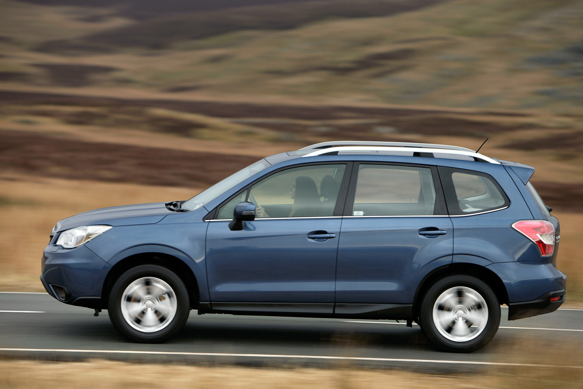 Subaru Forester 2.0D XC panning