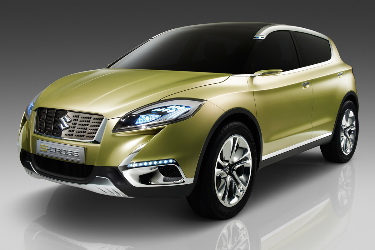 Suzuki S-Cross front studio
