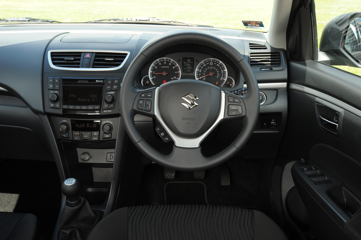 Suzuki Swift interior