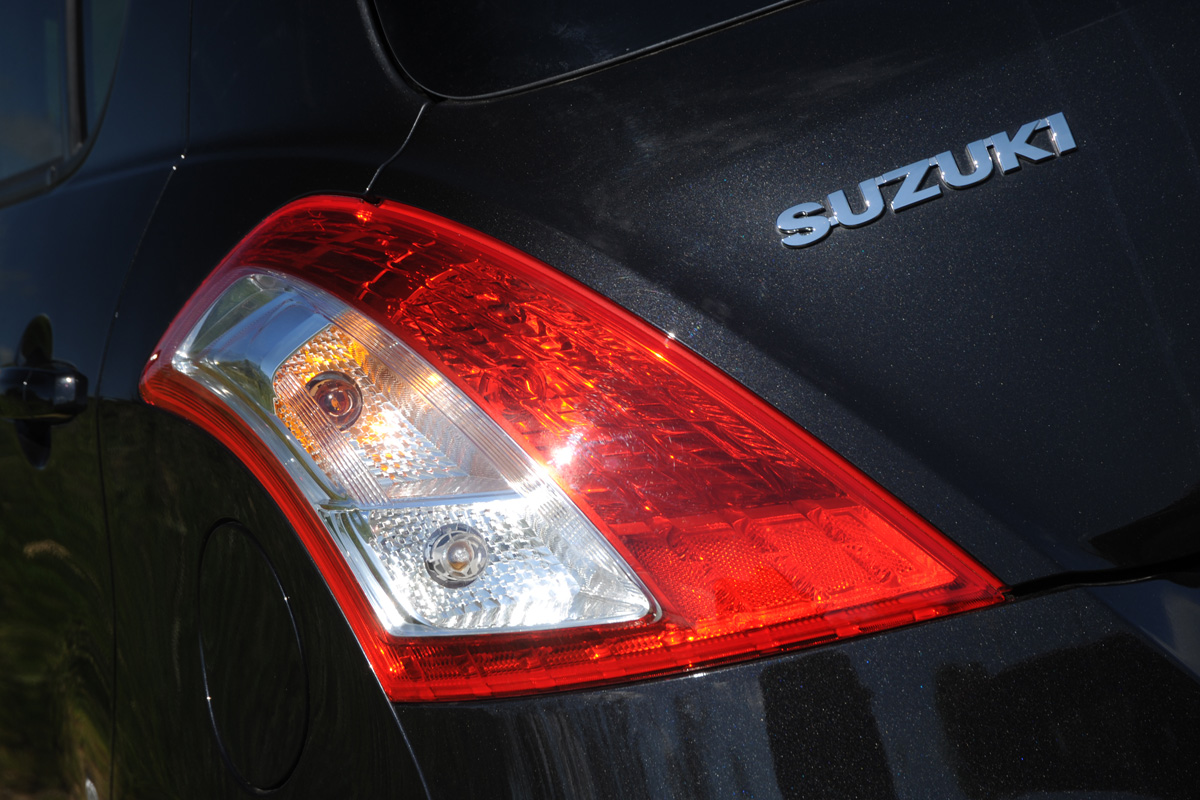 Suzuki Swift badge