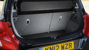 Suzuki Swift boot