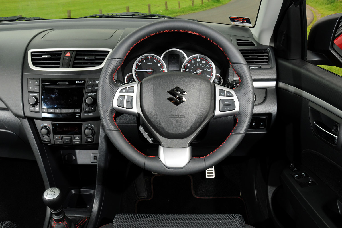 Suzuki Swift Sport dash