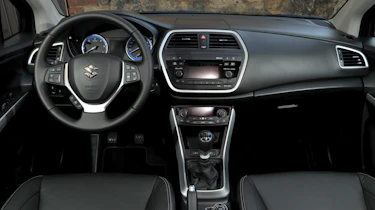Suzuki SX4 S-Cross interior