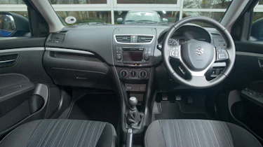 Suzuki-Swift-SL-Z-interior-picture