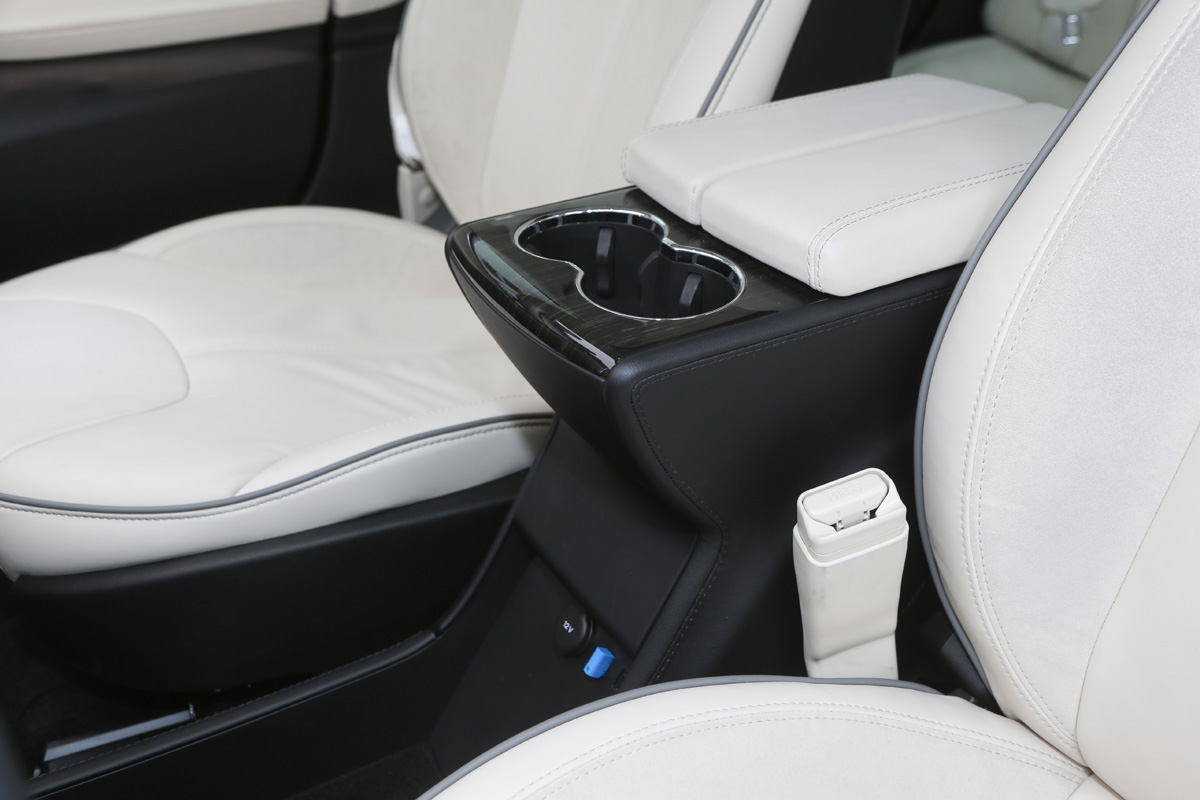 Tesla Model S model
