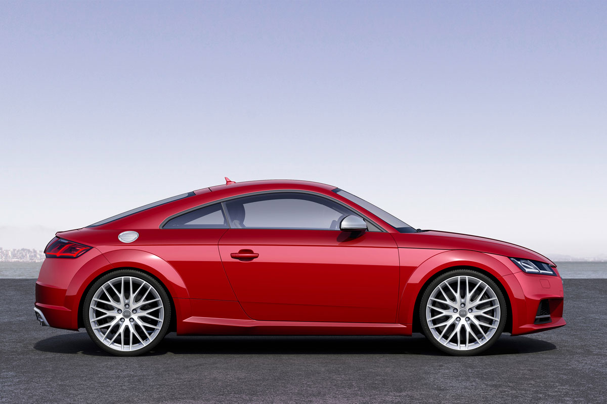 Audi TTS 2014 side