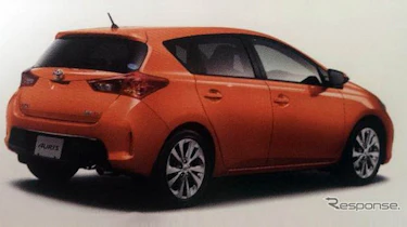 Toyota Auris spy rear three-quarter