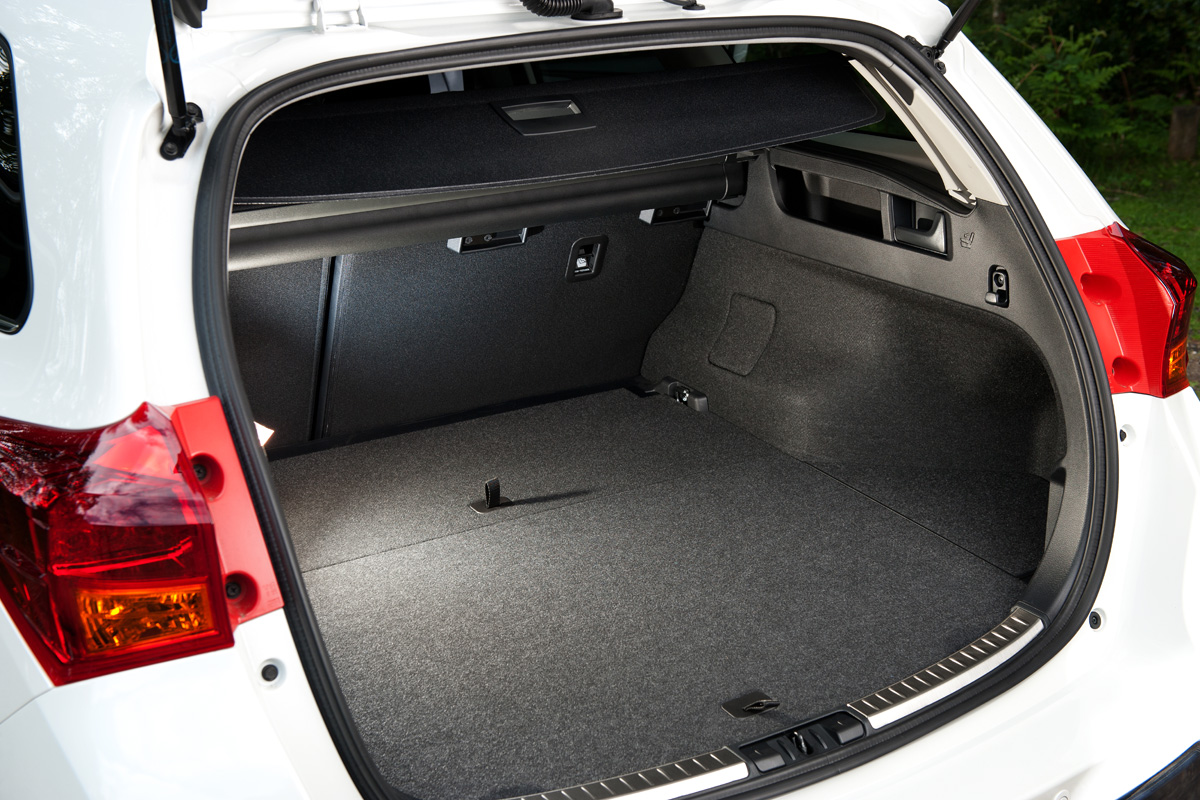 Toyota Auris Touring Sports boot